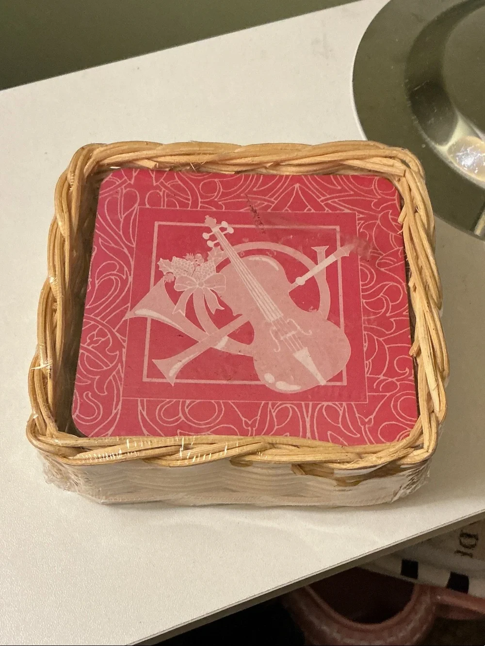 City Sidewalk Cork Coaster Set Red Horn Violin Design Christmas Holiday NEW